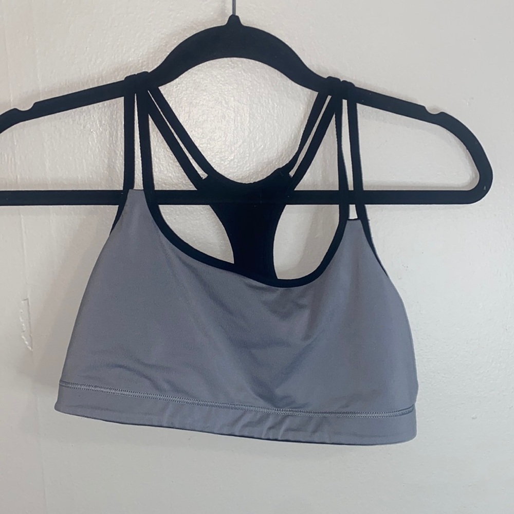 🎈Black sports bra! - Picture 5 of 6